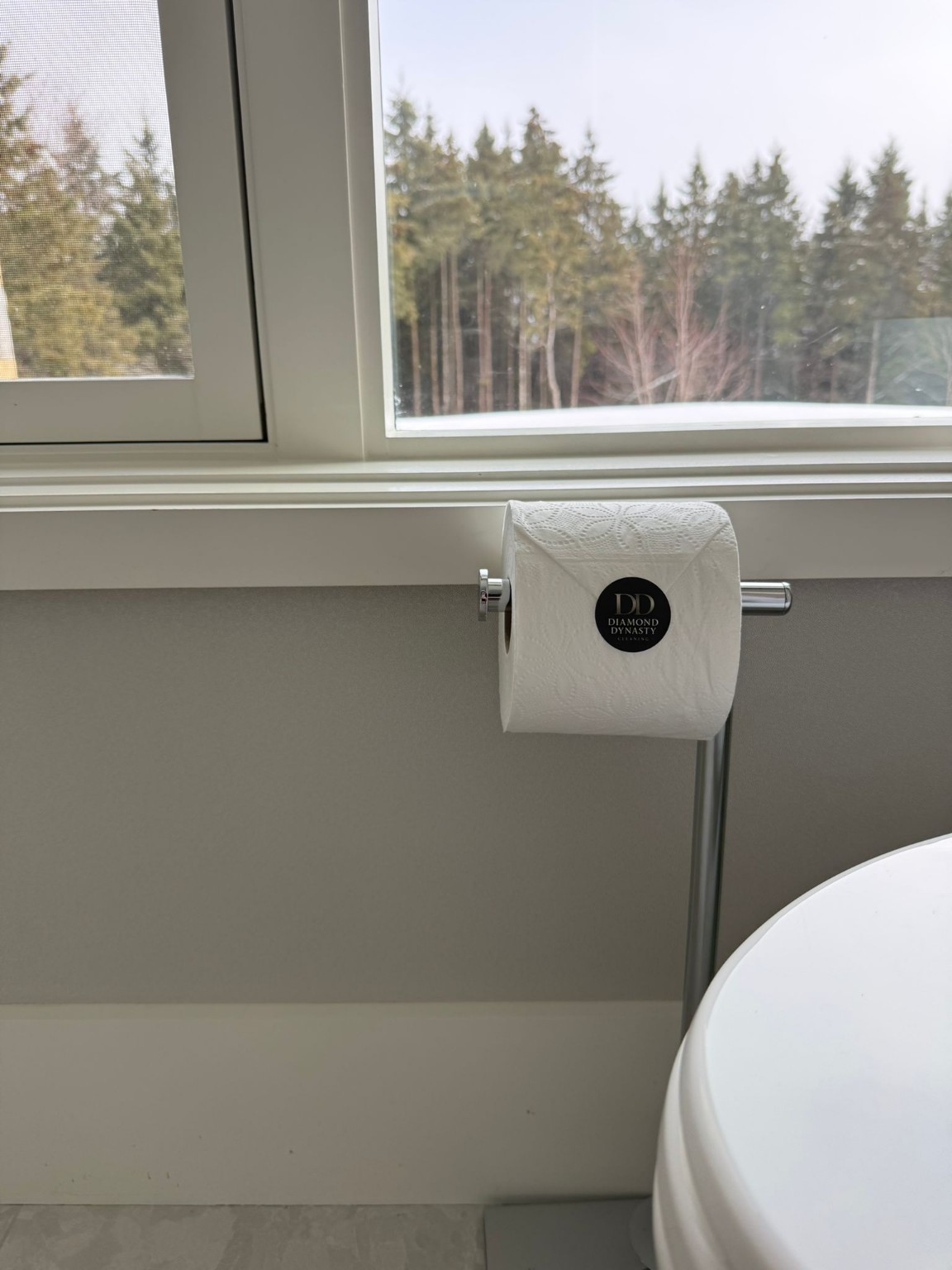 Diamond Dynasty restroom presentation with supplied toilet tissue and branded finishing detail